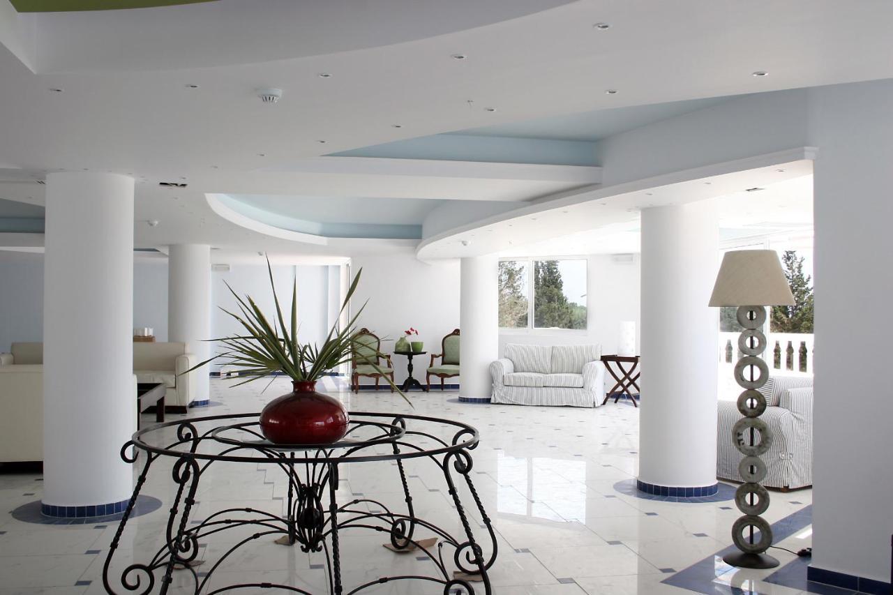 Belvedere Gerakas Luxury Suites Vasilikos  Exterior photo